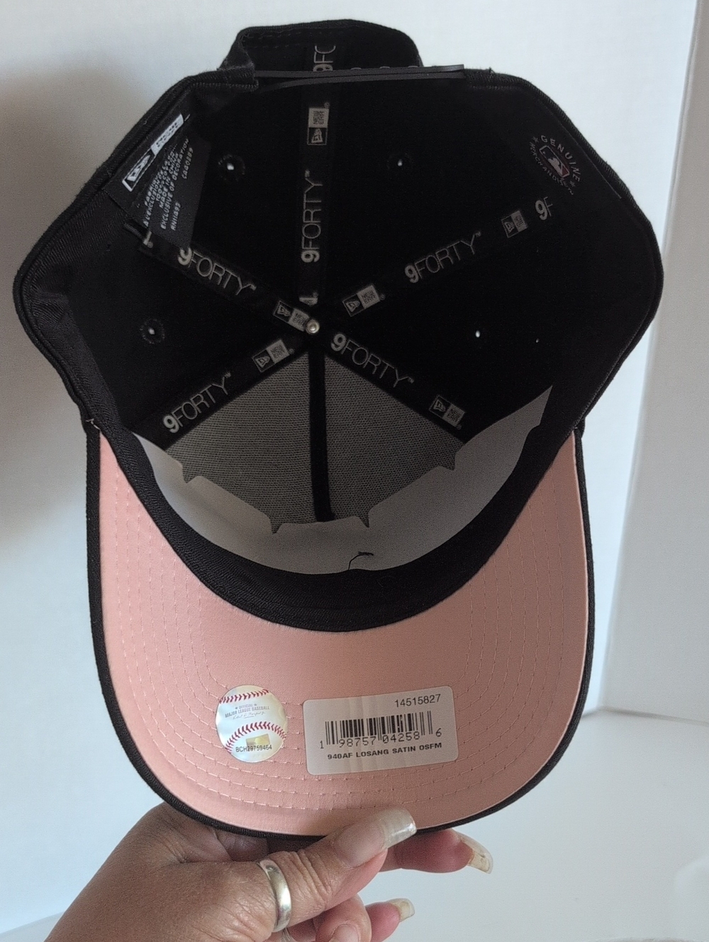 New Era 9FORTY Black Angels Baseball Cap w/ White & Pink Shimmer Logo Detailing - Picture 2 of 8